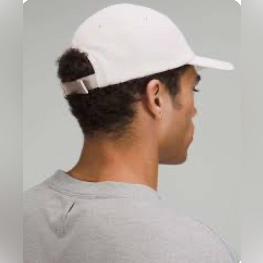 Lululemon Athletica Days of Shade Cap NWOT